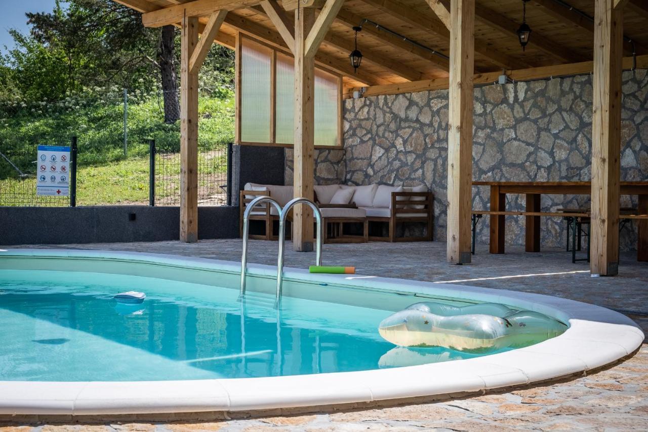 Villa Nesa - Beautiful Guest House At Continental Croatia With Outdoor Swimming Pool, Sauna And 3 Bedrooms Plaški Buitenkant foto